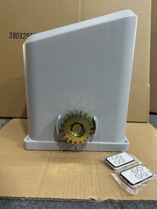 Latest company news about DC Brushless (24V) vs AC sliding gate Motor